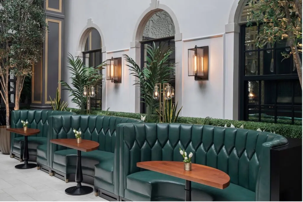 CONSIDERATION OF RESTAURANTS BOOTHS