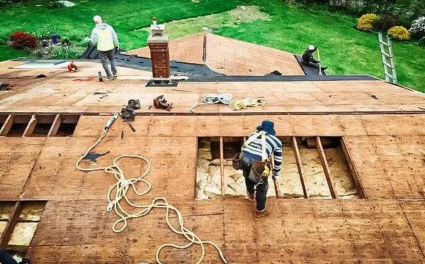 Roof Repair vs Roof Replacement: Which Option Is Worth It?