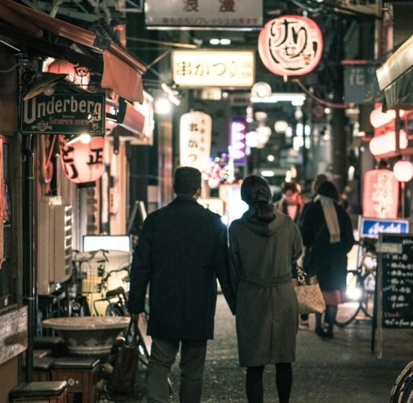 How Rome’s Businesses Get Their Japanese Signage and Menus Right